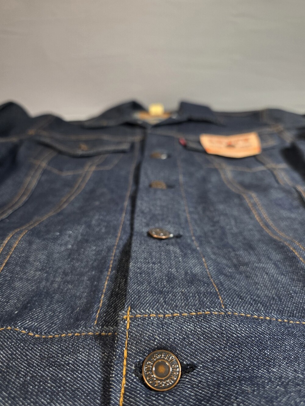 Levi's New Deadstock Vintage 1971-73 Denim Trucker Jacket Size 42 (L) - Picture 9 of 16